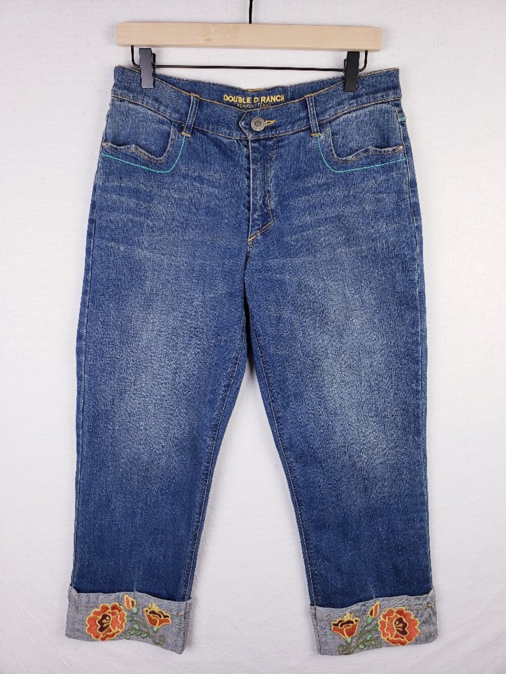 Double D Ranch Jeans Cropped Embroidered Floral Blue size 8 Western Bohemian